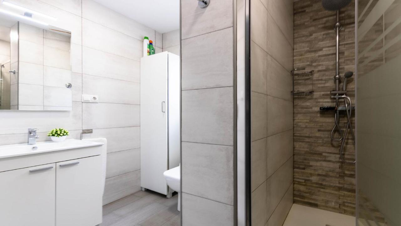 Apartamento Santa Justa Sevilla Exterior foto